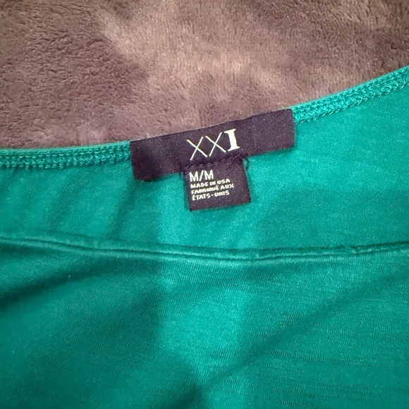 Forever 21 Green off the Shoulder Top - Picture 2 of 3